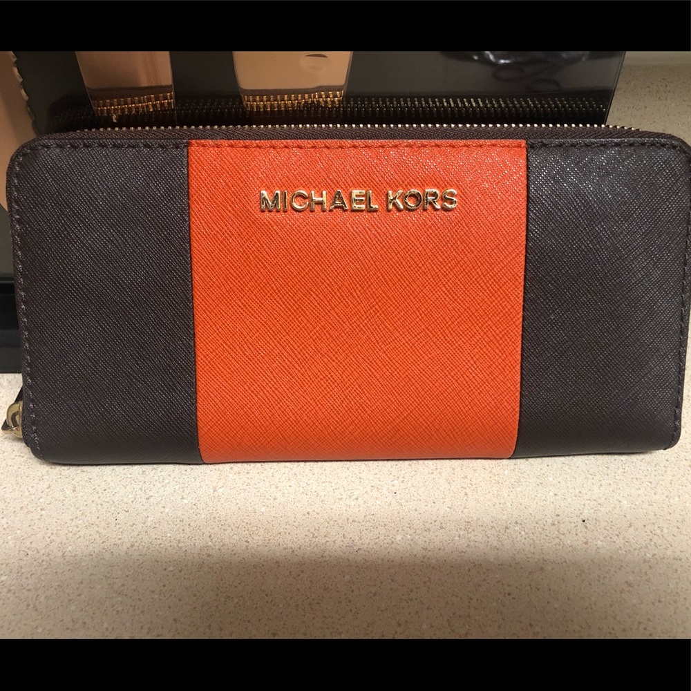 100% Authentic Orange/Brown Michael Kors Wallet
